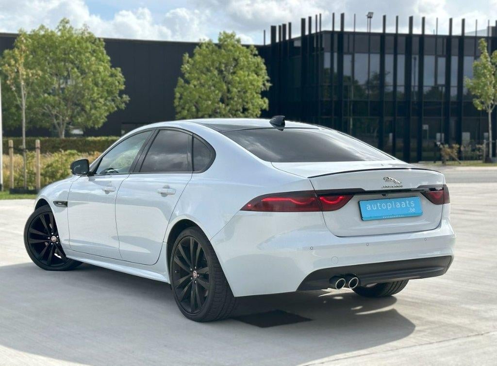 Jaguar XF R-Sport 2019 180pk Black Pack 12m Garantie, Auto's, Jaguar, Automaat, Wit, Bedrijf, 5 deurs