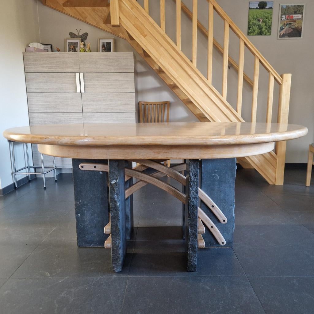 Aparte houten tafel met arduinen tafelpoten., Huis en Inrichting, Ophalen, Gebruikt, 100 tot 150 cm, Eikenhout