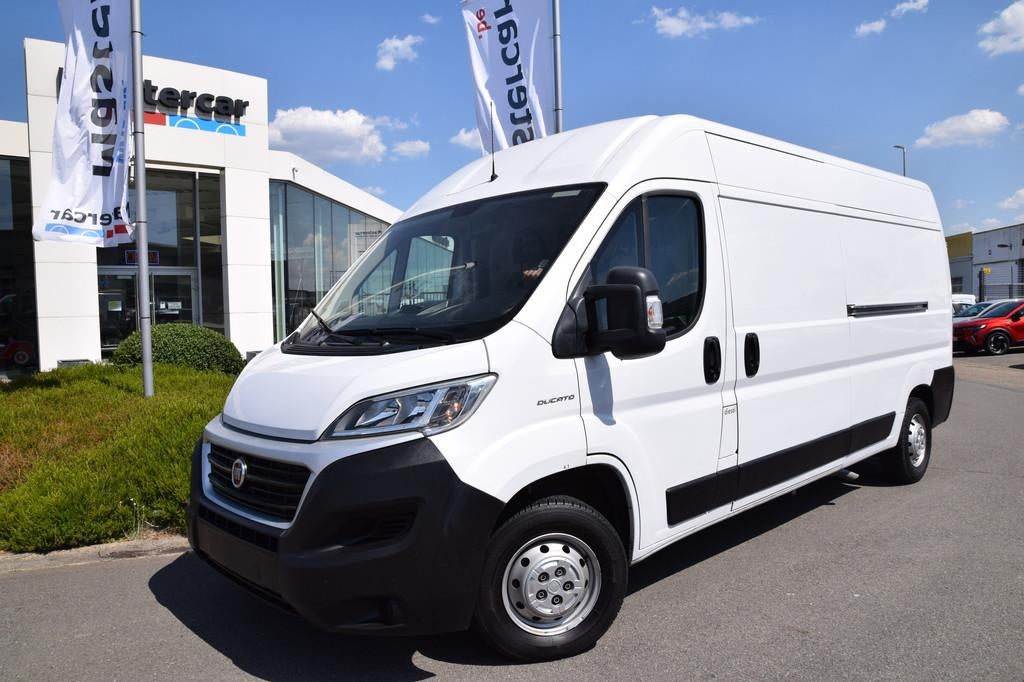 Fiat Ducato 35 LWB L3H2 2.0, Auto's, Bestelwagens en Lichte vracht, Parkeersensor, Wit, Leder, Bedrijf