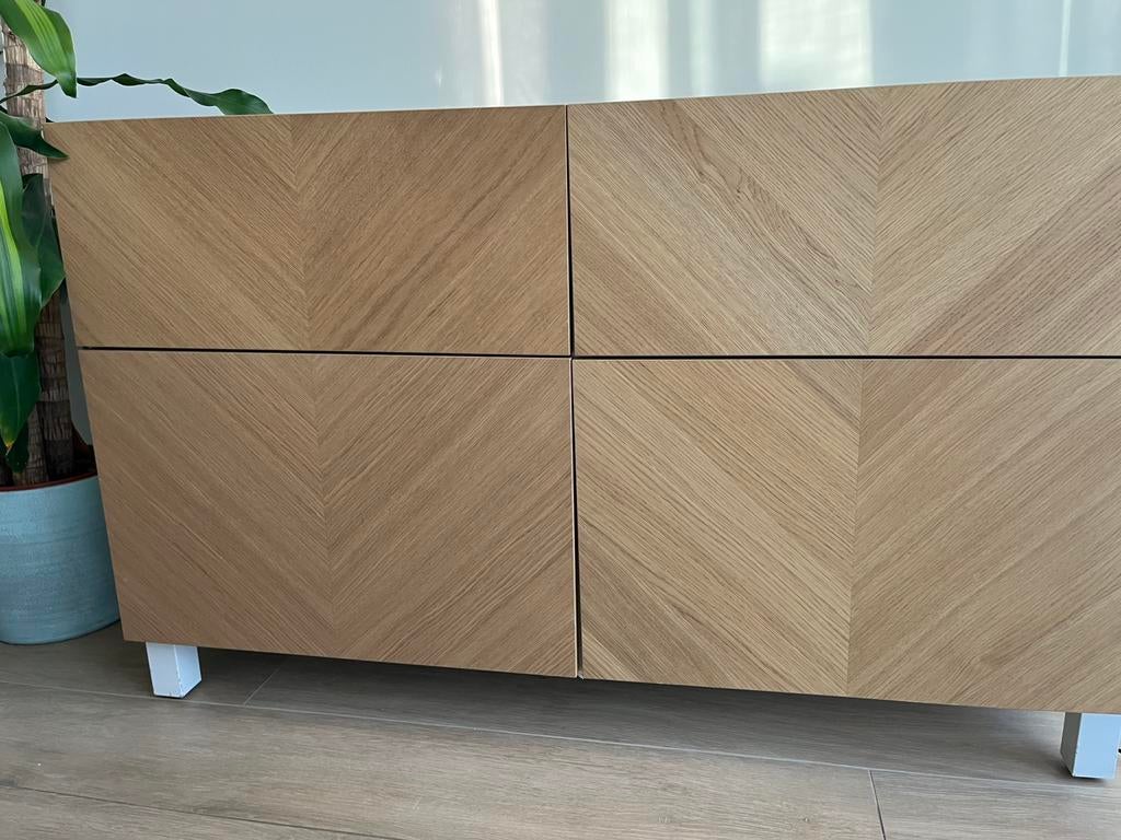 Livingkast, witte kast deuren/lades met eikenfineer hout, Ophalen, 100 tot 150 cm, Zo goed als nieuw, 25 tot 50 cm