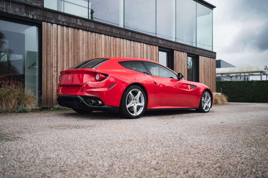 Ferrari FF 6.3 V12 Carbonpack 2011 Rood, Auto's, Automaat, Euro 5, Zwart, 12 cilinders