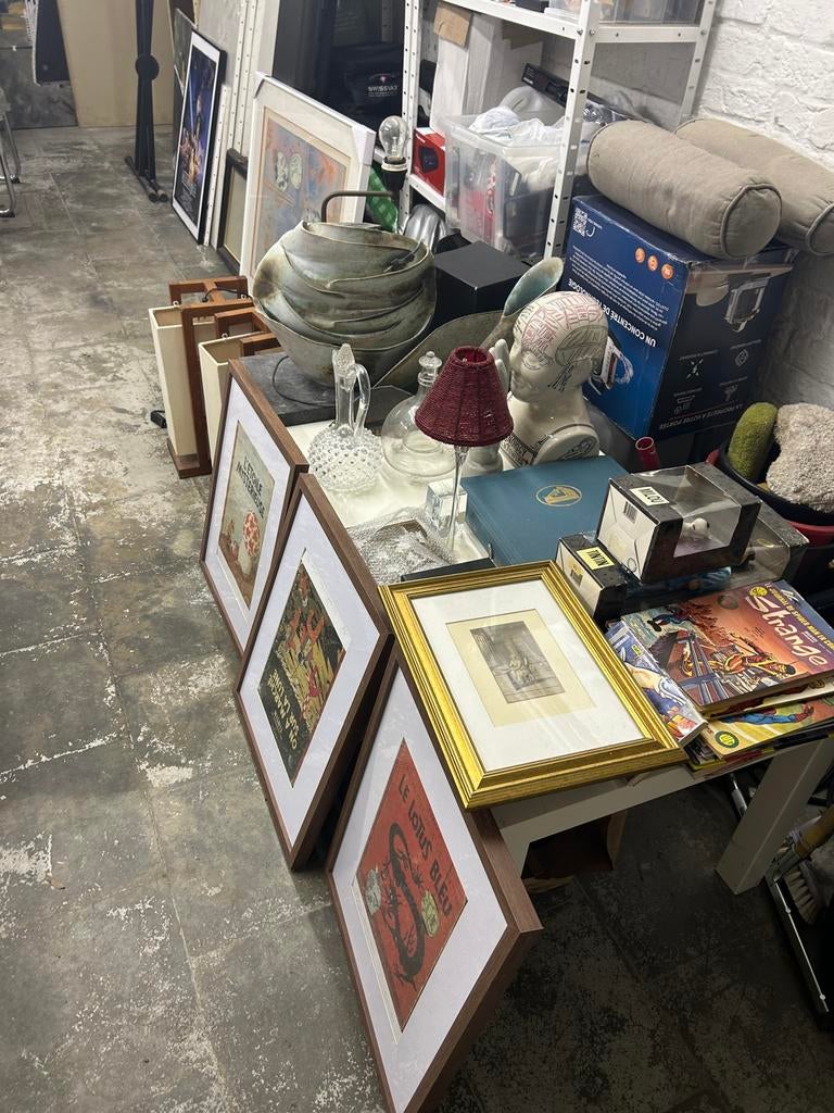 Grand lot brocante varié - déco garage et Porsche, Enlèvement