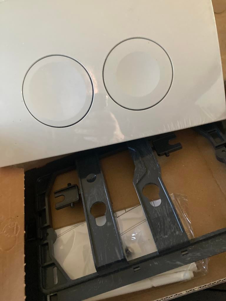 Declencheur chasse geberit, Bricolage & Construction, Sanitaire, Enlèvement, Neuf