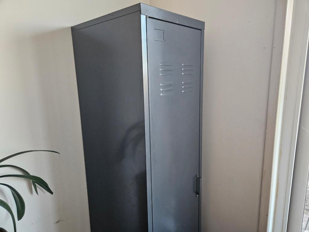 Armoire metallique, Maison & Meubles, Armoires | Casiers, Enlèvement, Comme neuf, Industriel