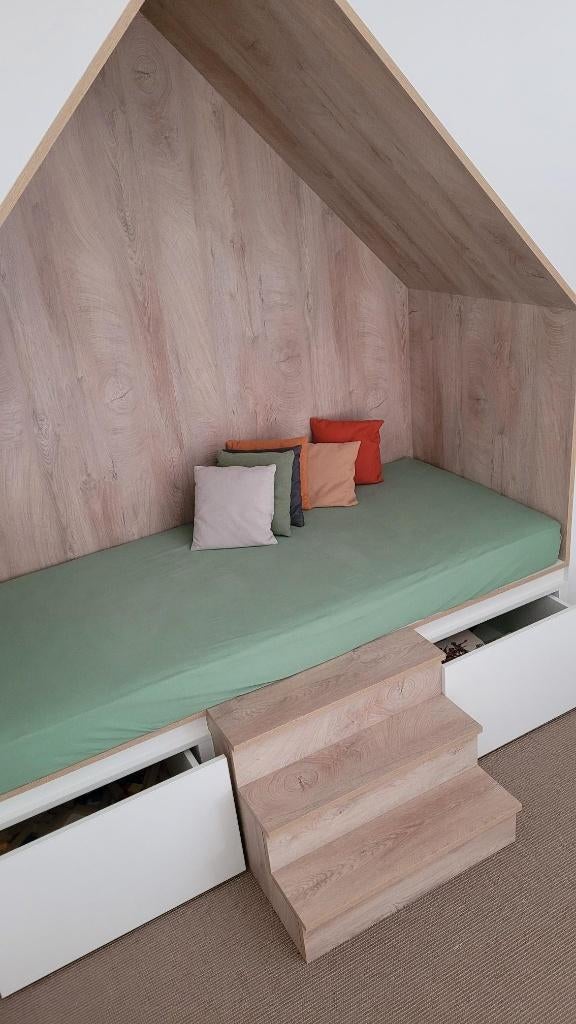 Kinderbed - kinderhuisje + lades, Eenpersoons, Bruin, Ophalen of Verzenden, Zo goed als nieuw