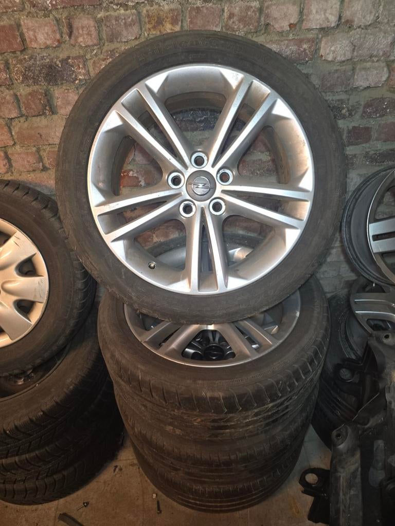 Opel insignia velgen 18inch banden ok 245/45 18, Ophalen, Band(en)