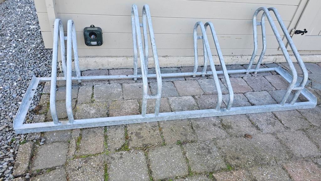 Gegalvaniseerd fietsenrek, Fietsen en Brommers, Ophalen