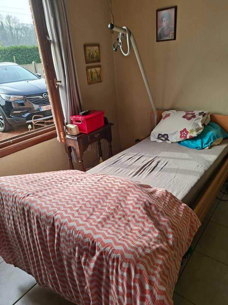 Ziekenhuisbed, Huis en Inrichting, Ophalen