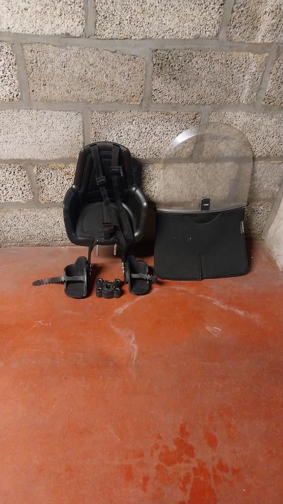 Bobike kinderzitje, voetsteunen en windscherm, Ophalen of Verzenden