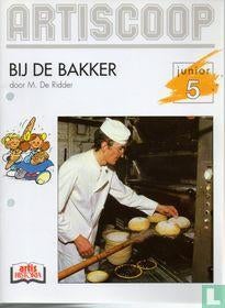 boek: de wereld van het brood/Wilhelm Ziehr+ Bij de bakker, Boeken, Ophalen of Verzenden, Gelezen, Overige typen