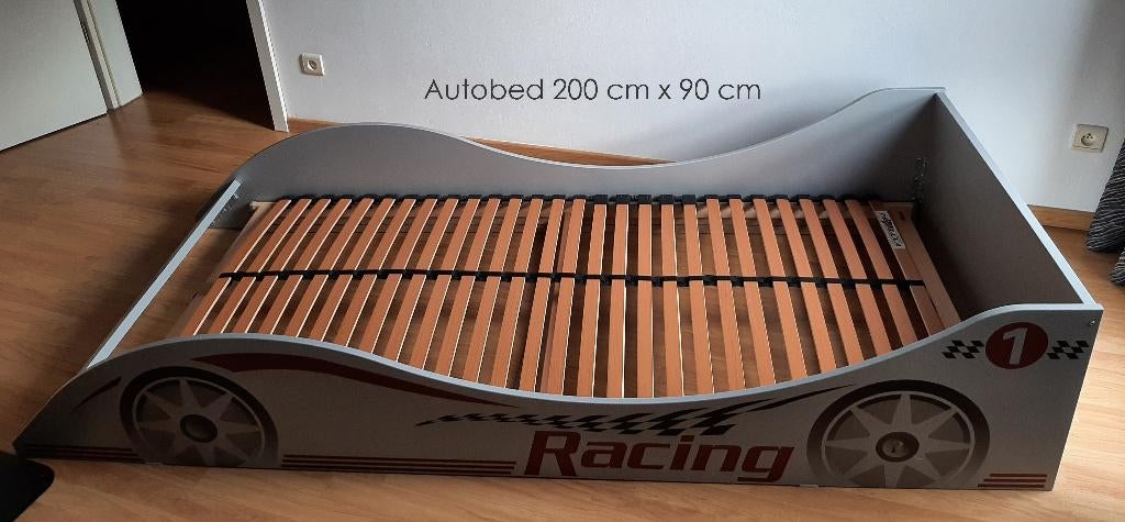 autobed inclusief lattenbodem en matras, Ophalen, Zo goed als nieuw, Lattenbodem