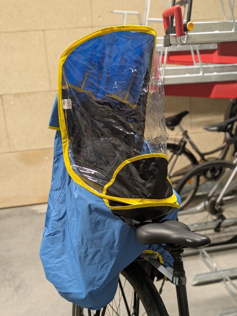Volé Bub-up. Protection pluie intégrale pour siège bébé