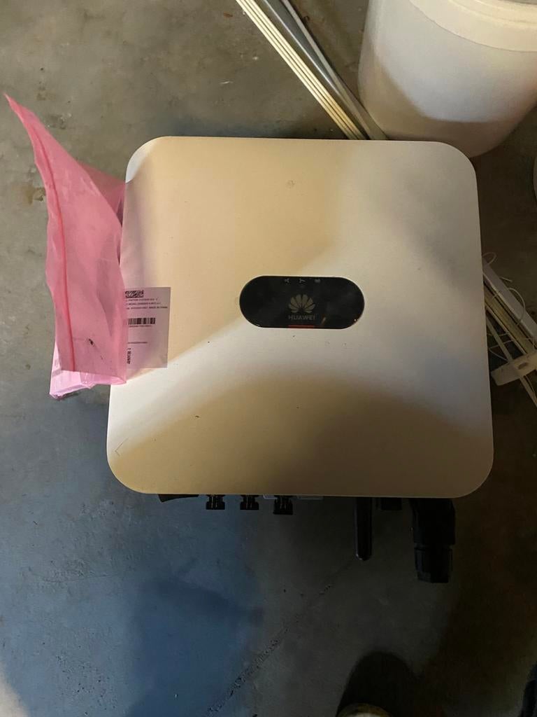 Huawei omvormer, Doe-het-zelf en Bouw, Ophalen, Zo goed als nieuw, Compleet systeem