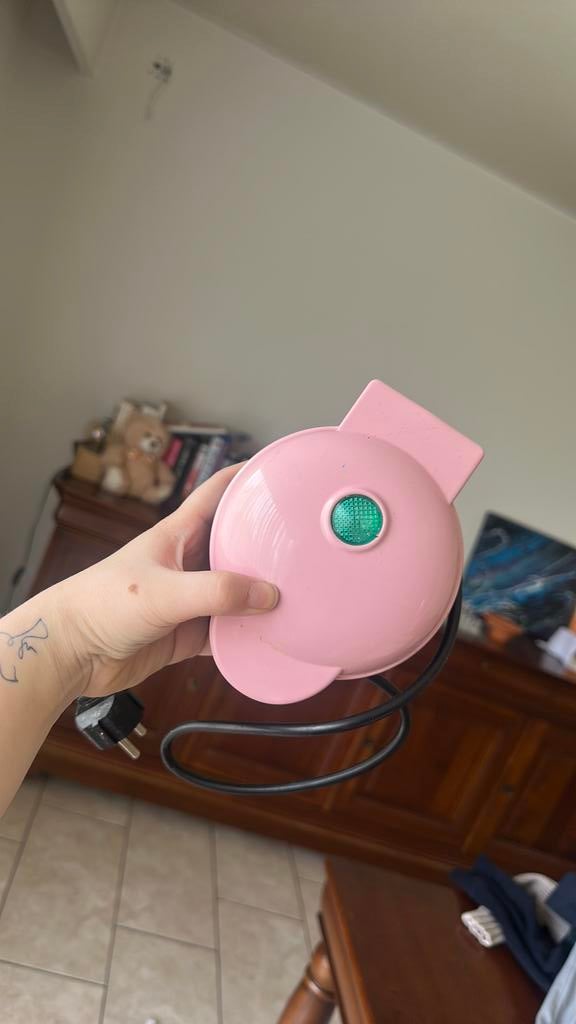 Wafelijzer rond klein roze, Elektronische apparatuur, Contactgrills, Ophalen, Gebruikt