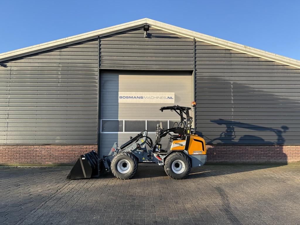 Giant G2500 X-TRA HD minishovel / kniklader NIEUW, Zakelijke goederen, Machines en Bouw | Kranen en Graafmachines, Tobroco, Info@tobroco.nl