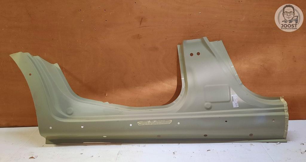 Dorpel kniestuk rechts Suzuki Ignis III ->16 64111-62RV0-P41, -, Rechts, Nieuw, Ophalen of Verzenden