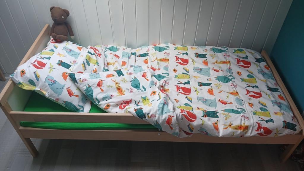 Lit IKEA, Enfants & Bébés, Enlèvement, Matelas