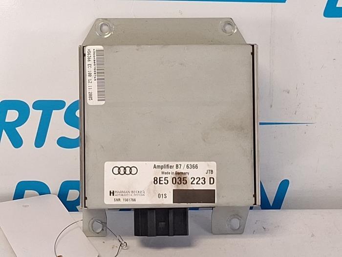 Amplificateur radio d'un Audi A4, Autos : Pièces & Accessoires, Électronique & Câbles, Audi, Utilisé, 3 mois de garantie, Enlèvement ou Envoi