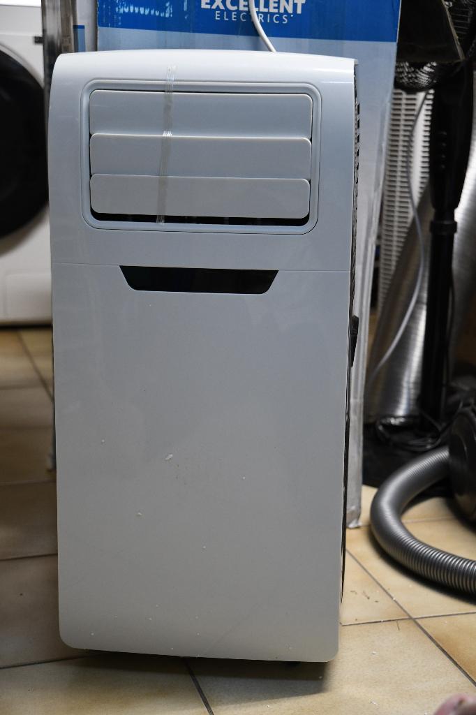 Climatiseur mobile, Electroménager, Climatiseurs, Neuf, 60 à 100 m³, Enlèvement, Télécommande