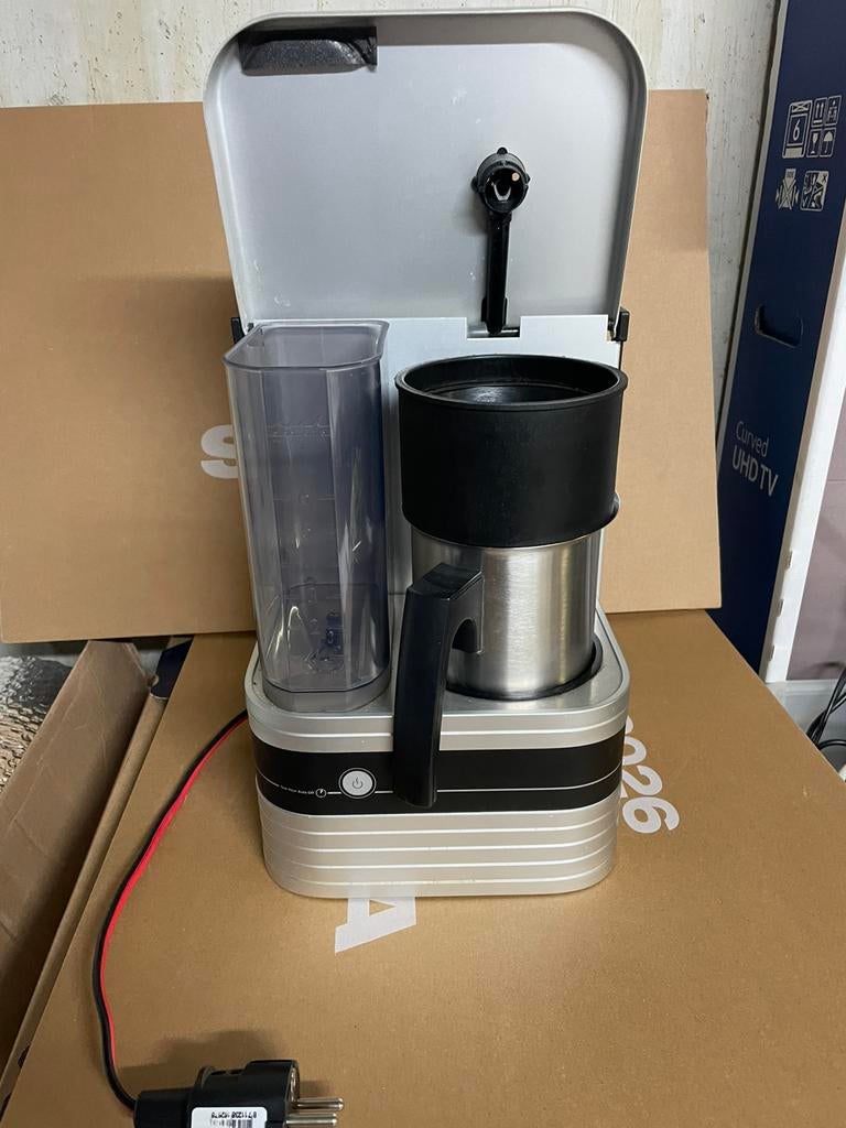 Krik koffie zetter, Ophalen