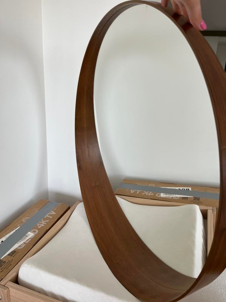 Spiegel Stockholm walnoot bruin, Huis en Inrichting, Woonaccessoires | Spiegels, Ophalen, Rond, Zo goed als nieuw, 75 tot 100 cm