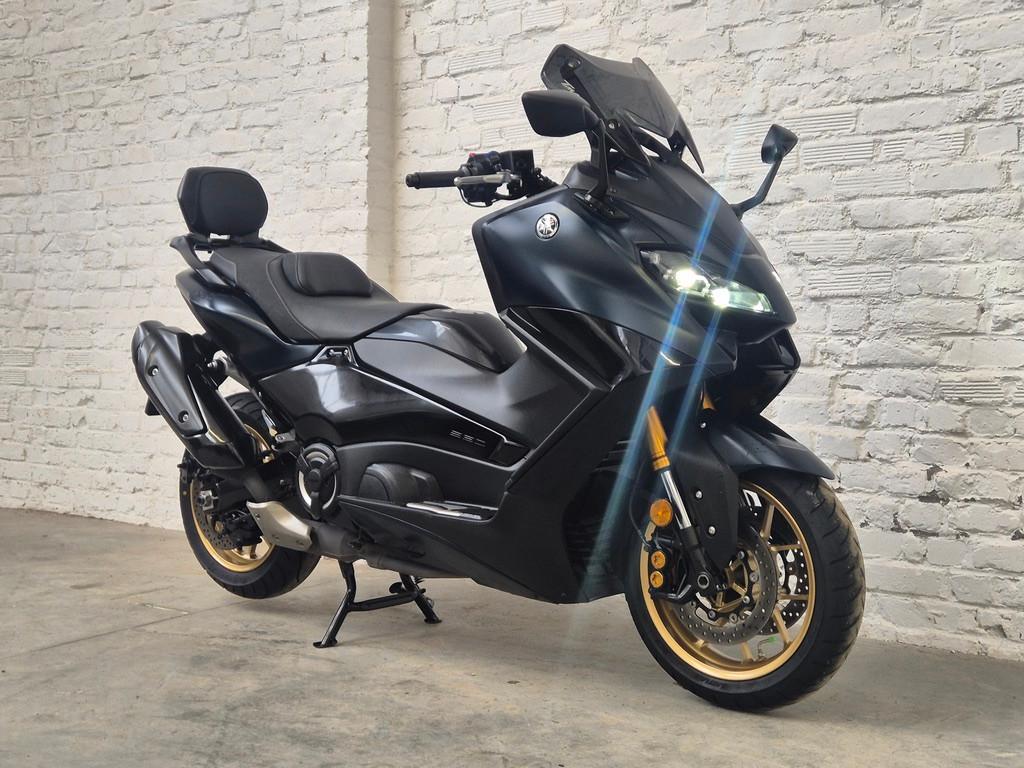 Yamaha TMAX T-Max 560 Tech MAX @motomobilia, Motoren, 2 cilinders, Motorrijbewijs A, Bedrijf, 560 cc