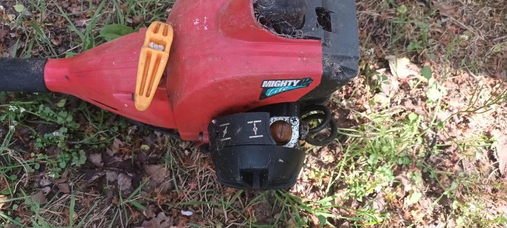 Tondeuse autoportante plus débroussailler fonctionne l anee, Jardin & Terrasse, Enlèvement