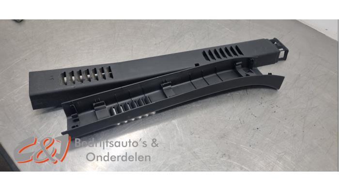 Revêtement de la benne d'un Renault Trafic, Renault, -, 3 mois de garantie, Utilisé