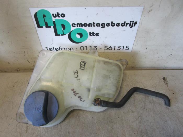 Expansievat van een Volkswagen Passat (Passat 96-), Auto-onderdelen, Overige Auto-onderdelen, Volkswagen, Gebruikt, 3 maanden garantie