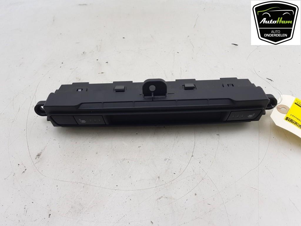 COMMUTATEUR SIEGE CHAUFFANT Mazda CX-3 (DJ / DK), Hitdorfer Straße 73
51371  Leverkusen, DE, Mazda, Utilisé, Info@mazda.de