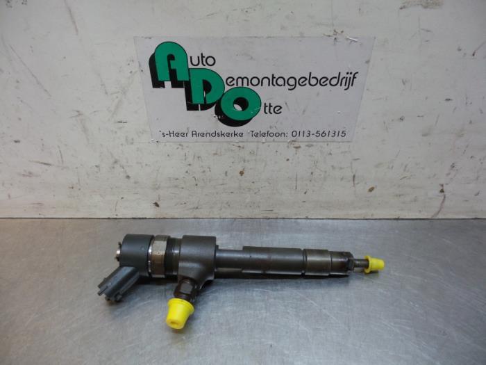 Injecteur (diesel) d'un Alfa Romeo 159, Autos : Pièces & Accessoires, Systèmes à carburant, Alfa Romeo, Utilisé, 3 mois de garantie