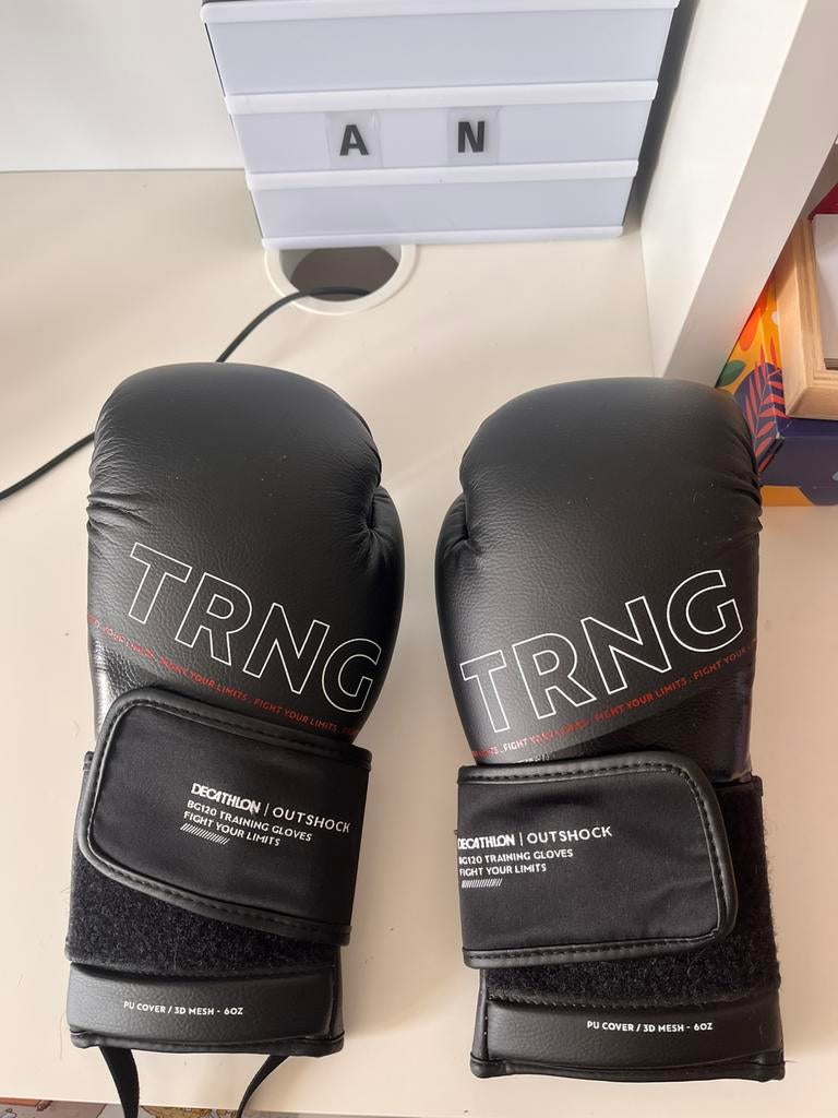 Gants de boxe enfant, Sports & Fitness, Boxe, Enlèvement, Comme neuf, Gants de boxe