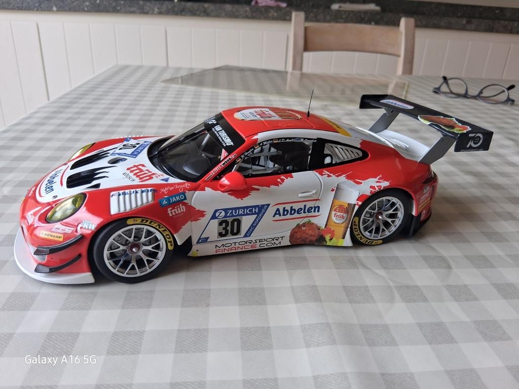 Porsche 911 GT3R 1/18 Minichamps Fricadelli Team, Hobby & Loisirs créatifs, Voitures miniatures | 1:18, Enlèvement ou Envoi, MiniChamps