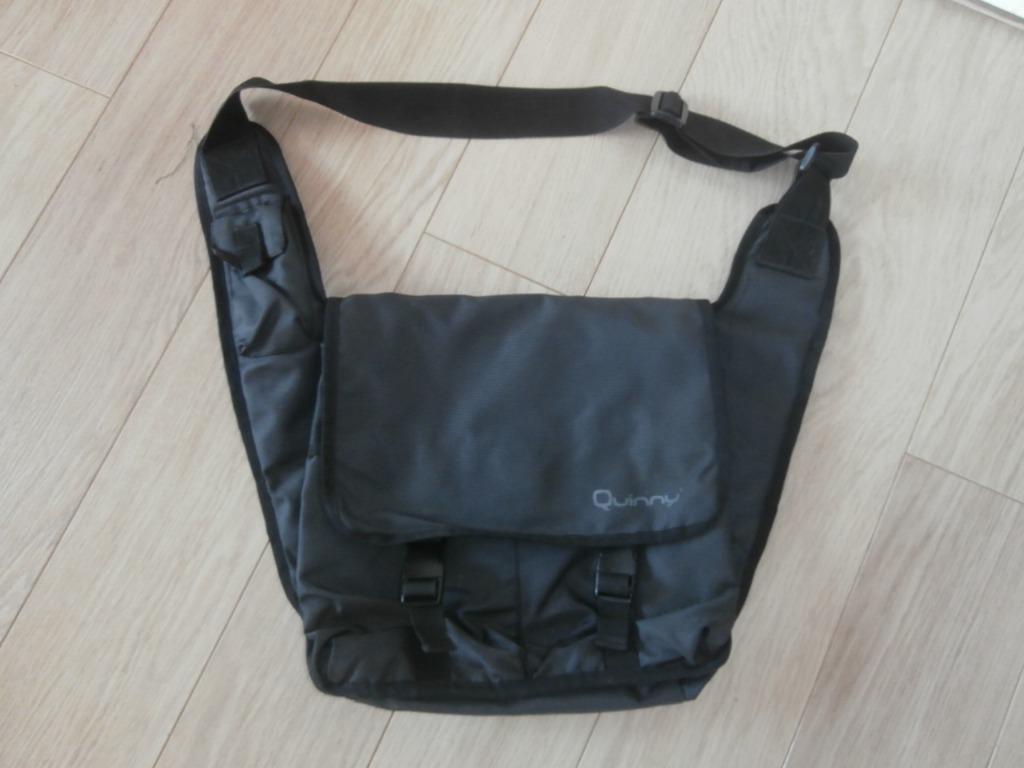 Zwarte luiertas Quinny met matje in perfecte staat, Kinderen en Baby's, Ophalen, Zo goed als nieuw, Schoudertas