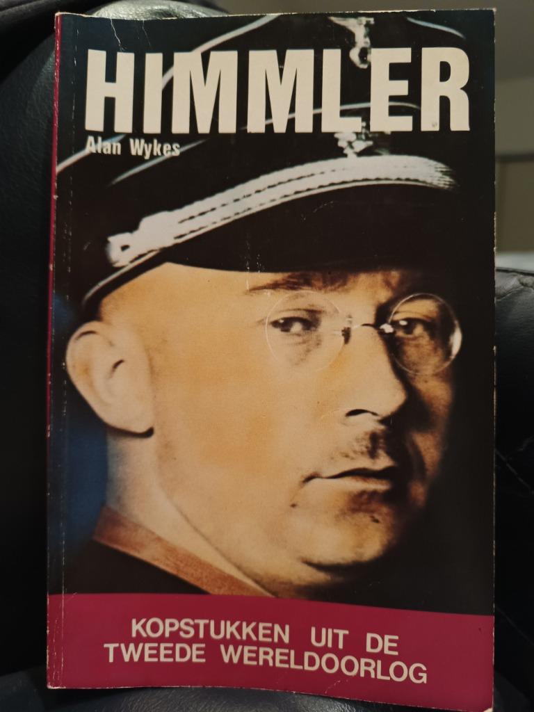 11 boekjes i.v.m. de 2de wereldoolog (Standaard Uitgeverij), Enlèvement ou Envoi, Général, Deuxième Guerre mondiale, Utilisé