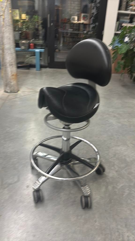 Ergonomische zadelstoel met wielen topmerk Score, Ophalen, Zwart, Zo goed als nieuw, Bureaustoel