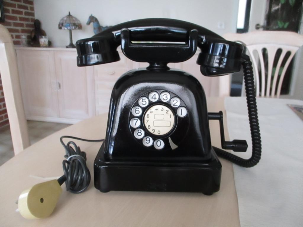 Téléphone vintage 1948, Antiquités & Art, Curiosités & Brocante, Enlèvement ou Envoi