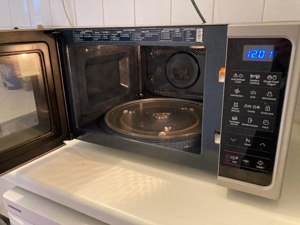 Samsung magnetronoven, Elektronische apparatuur, Ovens, Ophalen, Minder dan 45 cm, Zo goed als nieuw, Oven met grill