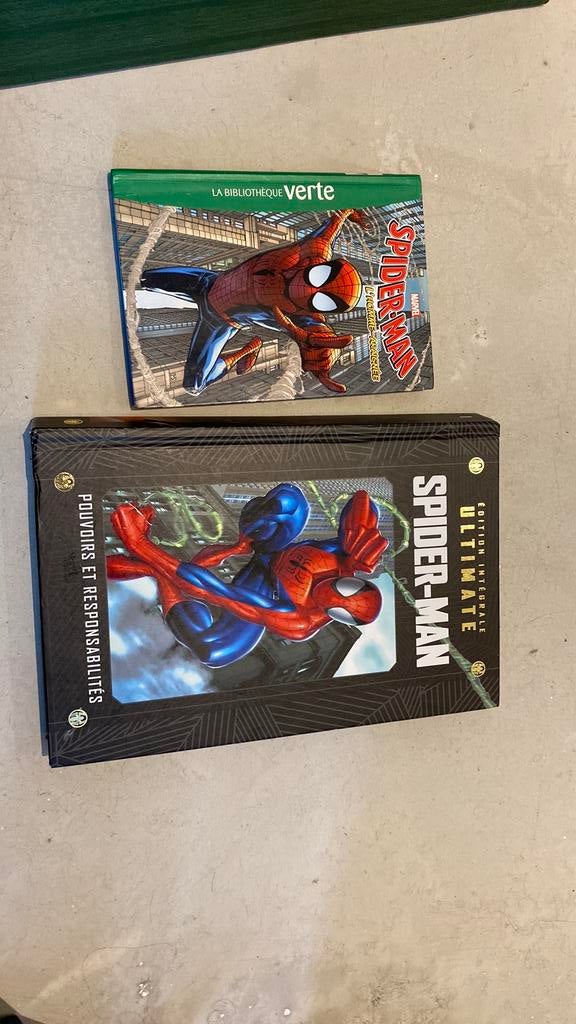 Deux livres sur Spiderman, Hobby & Loisirs créatifs, Jeux de cartes à collectionner | Yu-gi-Oh!, Enlèvement, Comme neuf
