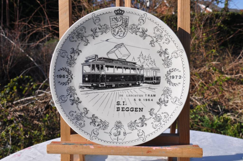 plat villeroy et boch 10emme anniversaire laschtem tram, Antiquités & Art, Enlèvement ou Envoi