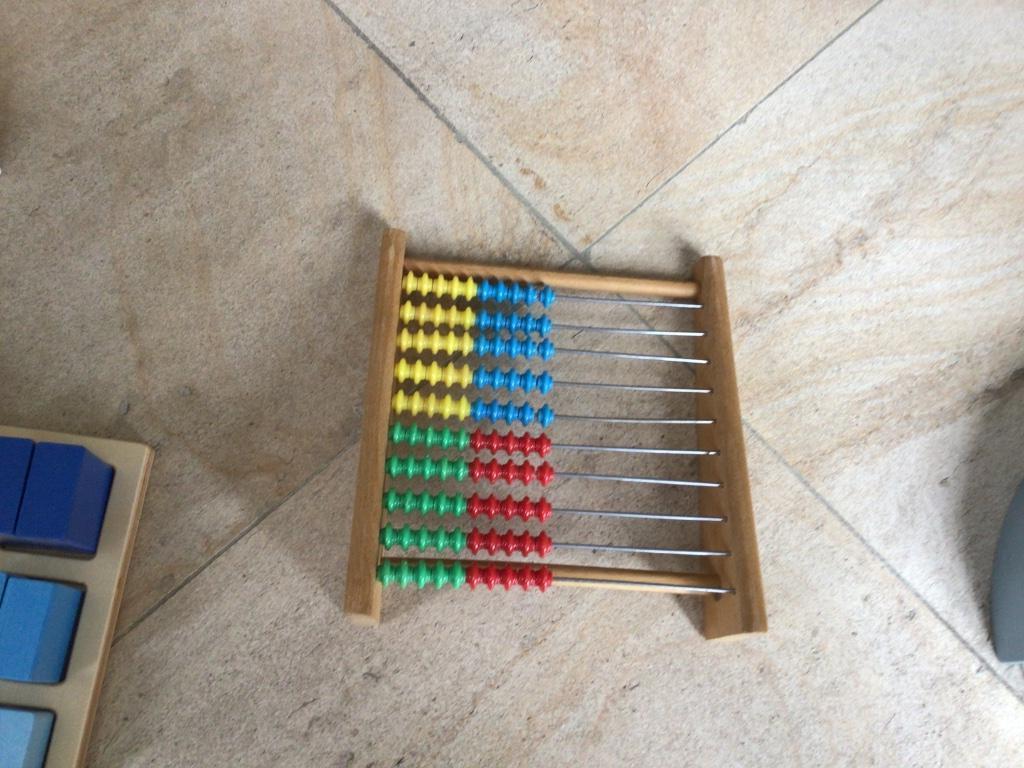 Houten speelgoed Telraam, Ophalen