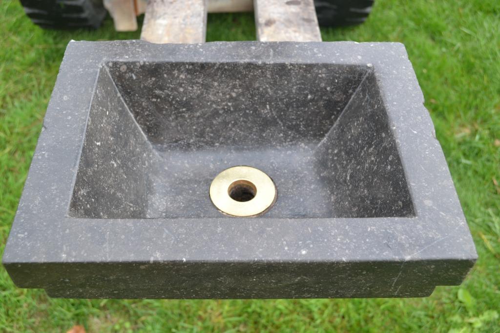 petit évier en pierre bleue polie, Bricolage & Construction, Enlèvement, Utilisé, Pierre, Toilettes