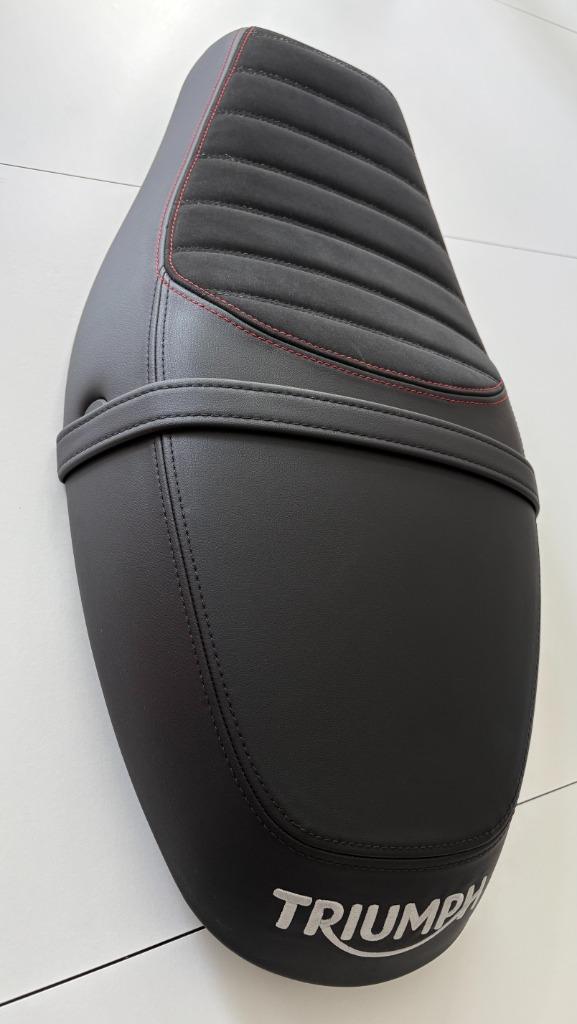 Selle double avec lanière d’origine - Triumph Thruxton 1200R, Enlèvement ou Envoi, Comme neuf