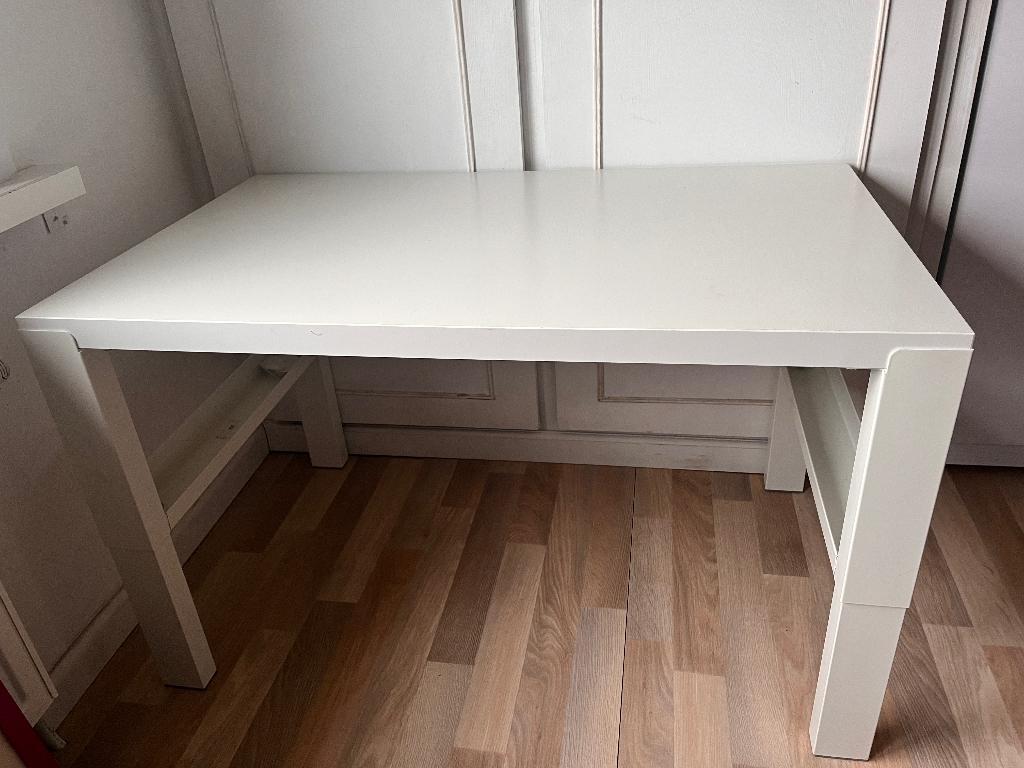 Ikea kinderbureau in hoogte verstelbaar, Ophalen, In hoogte verstelbaar, Gebruikt