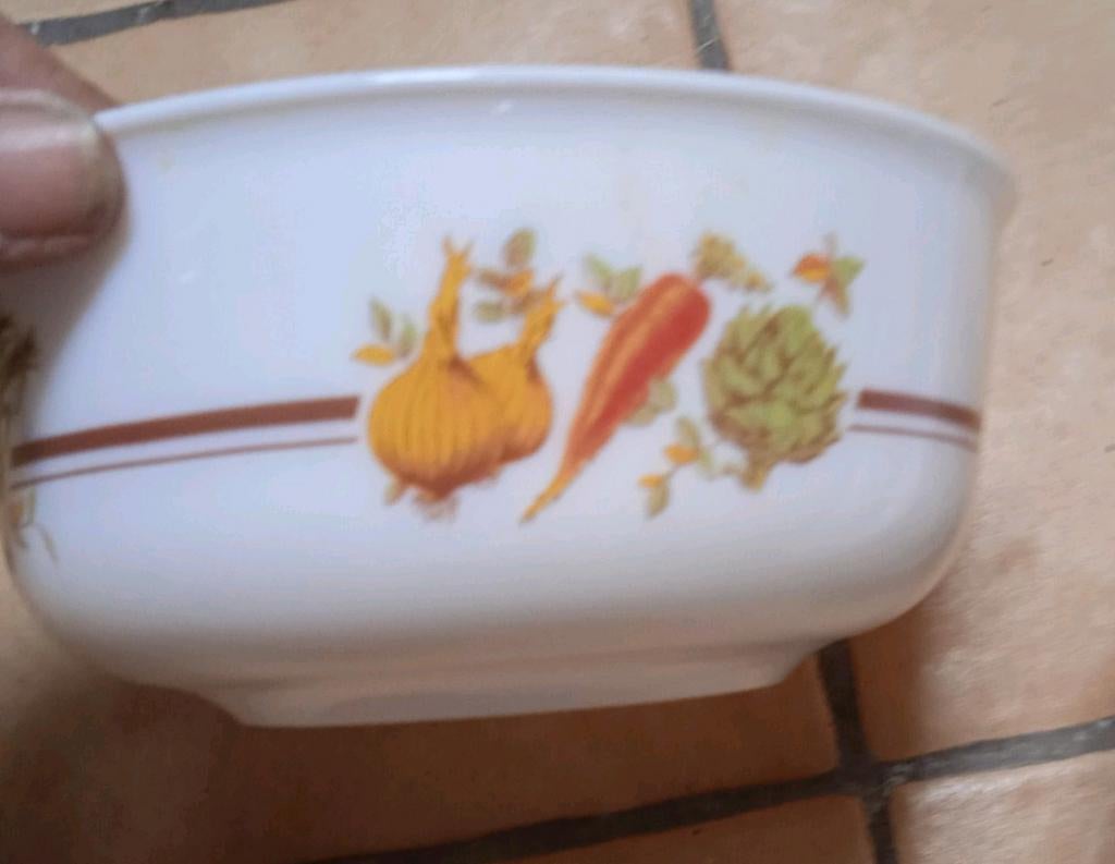 2 vintage Arcopal kommen, perfecte staat, Ø 18 en Ø 23 cm, Antiek en Kunst, Ophalen of Verzenden