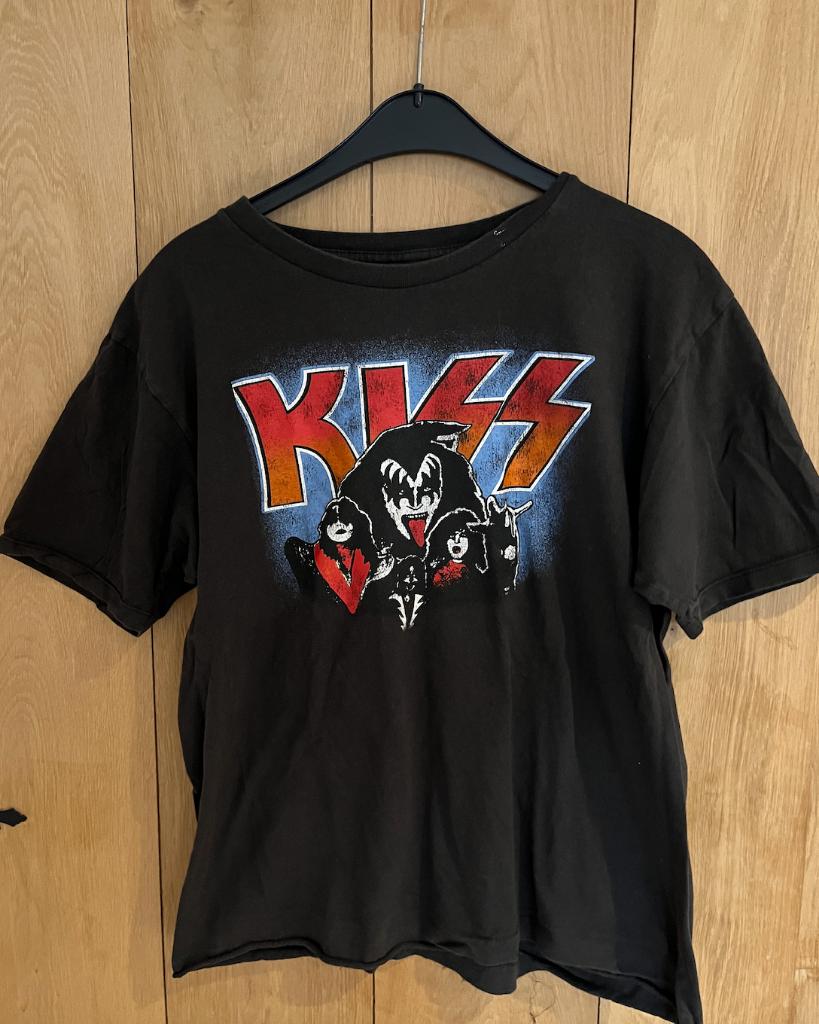 kiss t-shirt gene simmons rock n' roll shirt merch ac/dc M, Ophalen of Verzenden, Nieuw, Maat 48/50 (M)