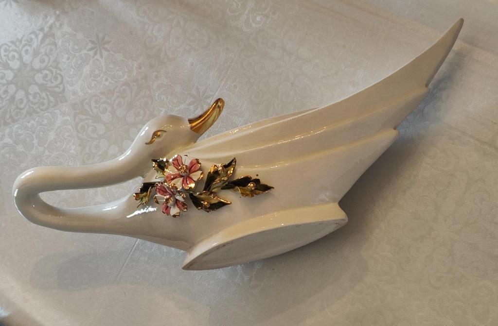 plat en forme de cygne, fabriqué en Italie., Enlèvement, Comme neuf, Balance