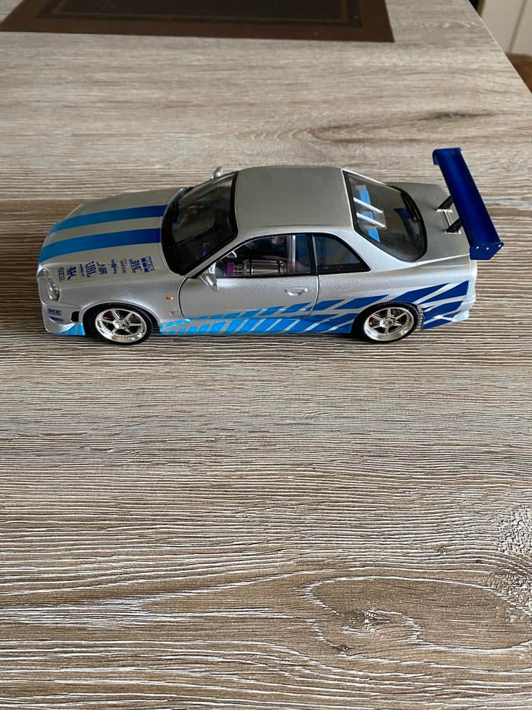 Nissan skyline r34 paul walker 2 fast 2 furious, Hobby en Vrije tijd, Modelauto's | 1:18, Ophalen, Zo goed als nieuw