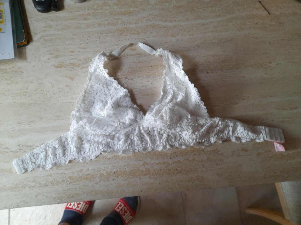 Soutien-gorge blanc Hunkemöller taille M, Vêtements | Femmes, Sous-vêtements & Lingerie, Soutien-gorge, Blanc, Enlèvement ou Envoi