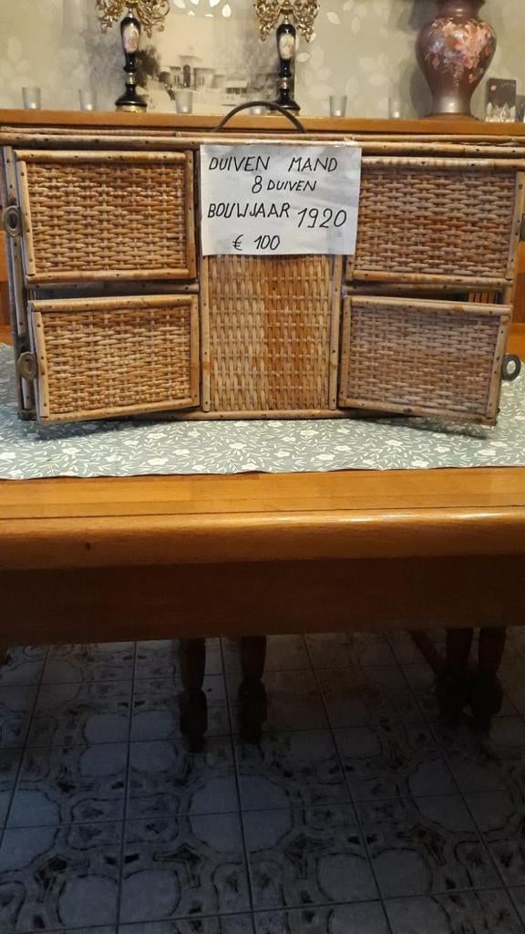 Retro duivenmand ., Enlèvement